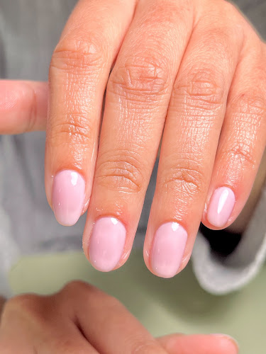 Shiny Shots Nails