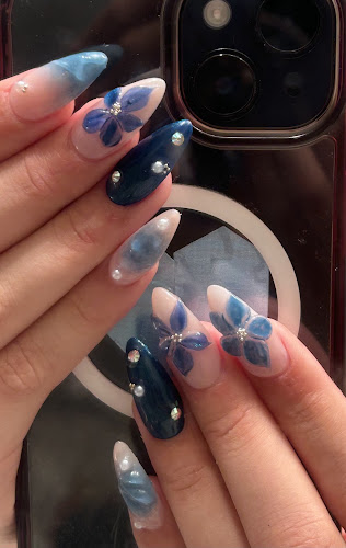 So Posh Nails