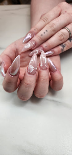Sondra's Nails & Esthetics