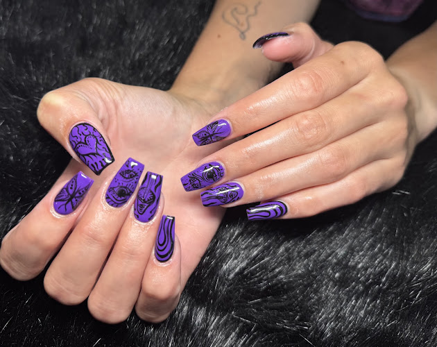 Stella Nails & Spa LTD