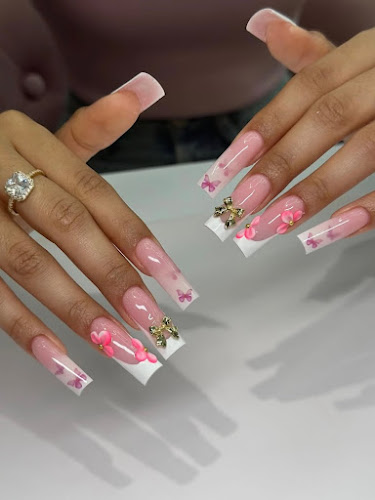 SunLee Nails & Spa