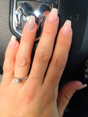 Sunshine Nails & Spa Ltd
