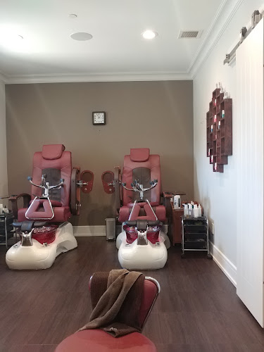 Sylvan Steam & Spa, nail salon in Sylvan Lake, Alberta