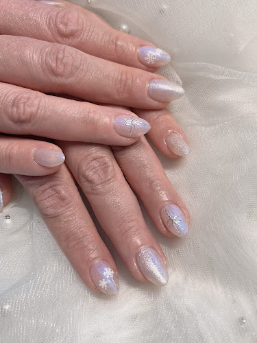 Tokyo Nails