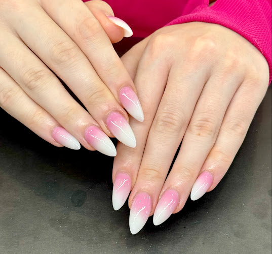 Van-Bella Nails & Spa - Willow Park Village