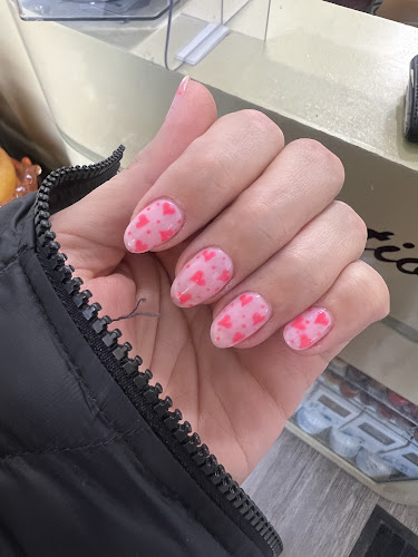 Victoria Nails & Spa