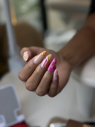 Viktoria | Signature Ukrainian manicure