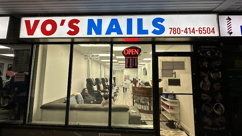 Vo's Nails Ermineskin