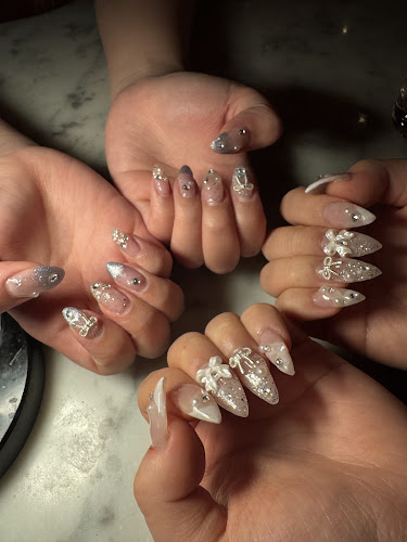 Win's Nails, nail salon in Rapperswill, Alberta
