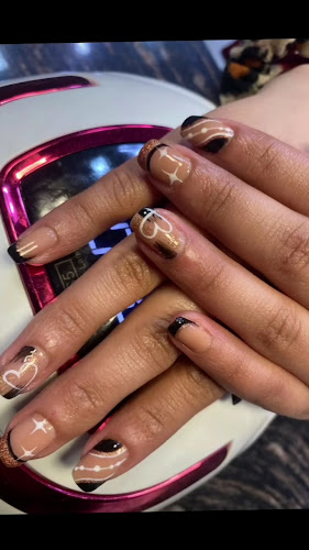 XL Nail Design