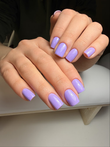 Zhanna Nails Calgary
