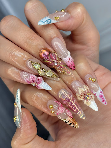 22 Nail Bar