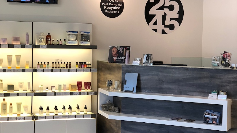 2545 Salon and Spa Gibson's
