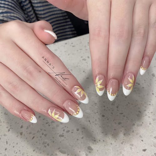 Anna's Nails