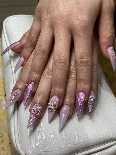 Art Hair & Nails Ltd