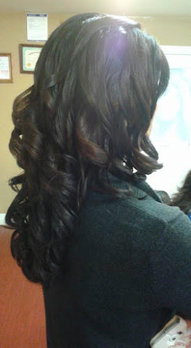 Art's Hair Studio