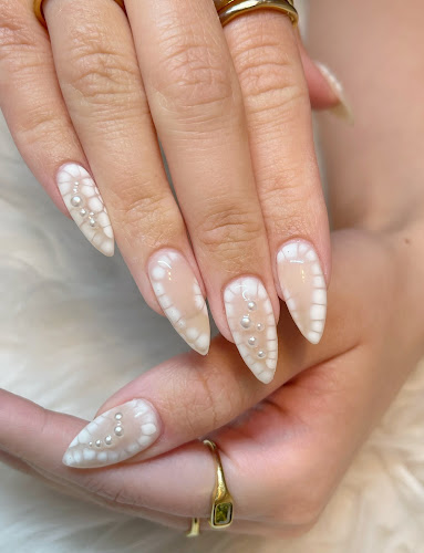 Artique Nail Design