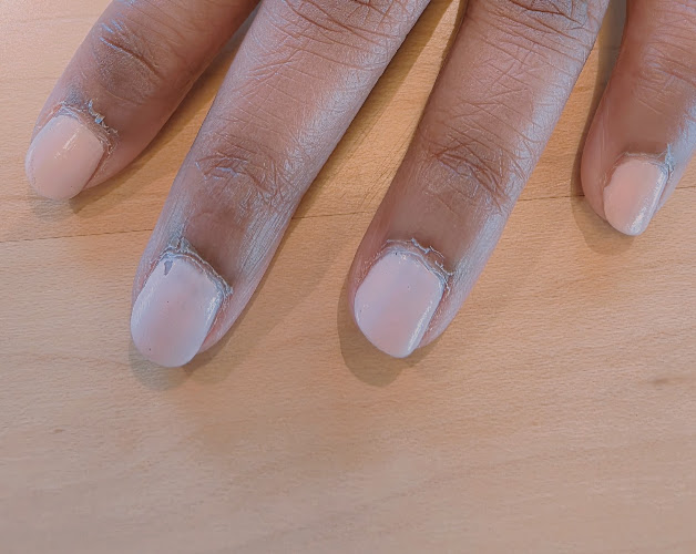 Artz nail salon