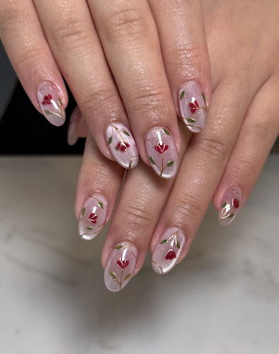 Aura Nails