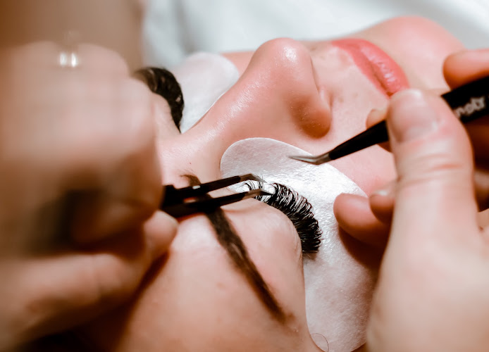 Authentic Beauty, nail salon in Sidney, British Columbia