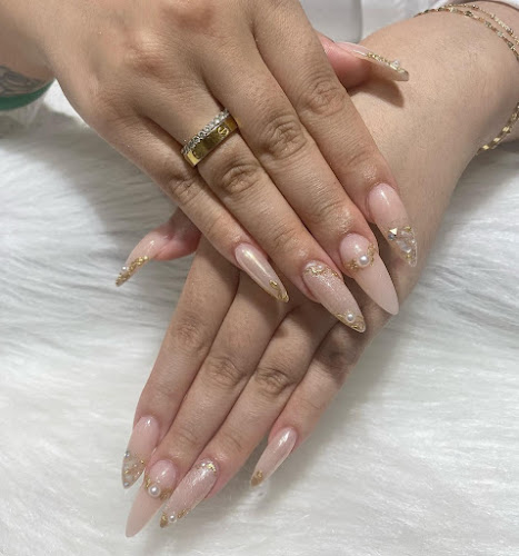 Bello's Nail