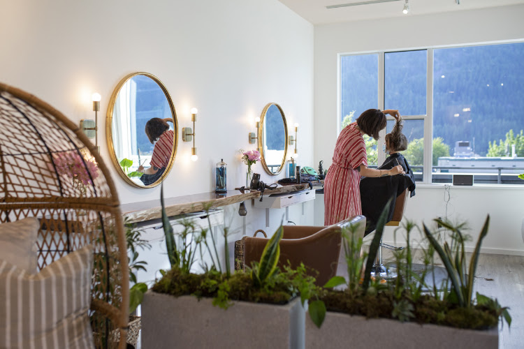 Bijou Salon, nail salon in Nelson, British Columbia