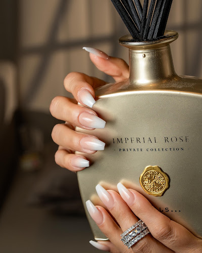 Bling Nail Studio