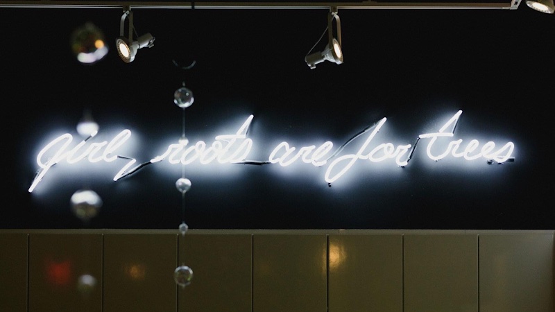 Brush Salon - Best Hair Salon, nail salon in Vancouver, British Columbia