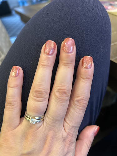 City Nails