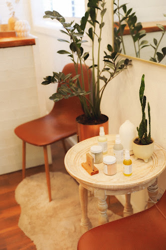 Coven Esthetics Studio, nail salon in Ucluelet, British Columbia