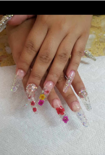 Creston Lee Nails