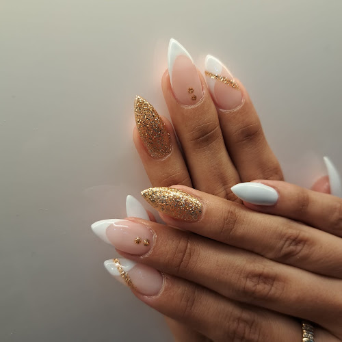 Dame Fortune Nails & Esthetics