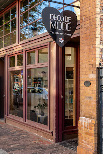 Decodemode Medi Spa and Nail Salon