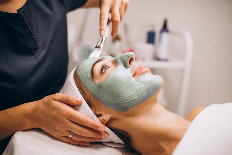 Deux Chic Esthétiques Spa in Kitsilano