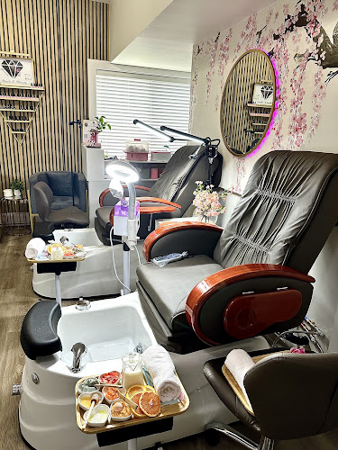 Diamond You Nails | Nail Tech Kelowna BC