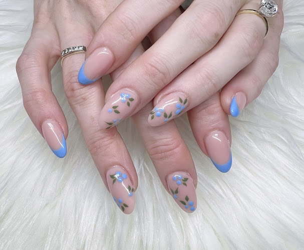 Eccentric Nail Spa