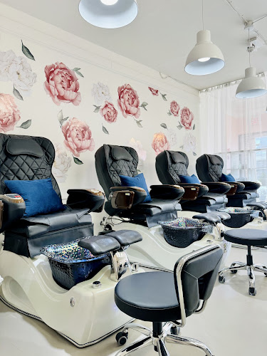 Ema Nail Spa