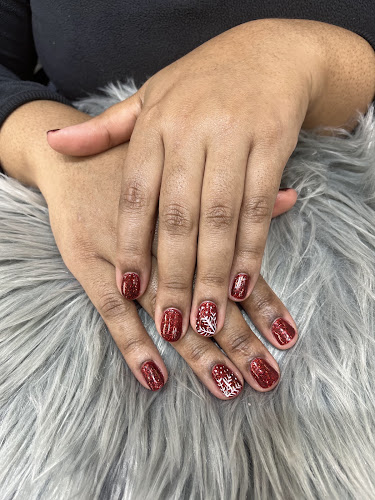 Esther Nails Lounge