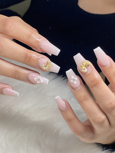 Flex Nails, nail salon in Abbotsford, British Columbia