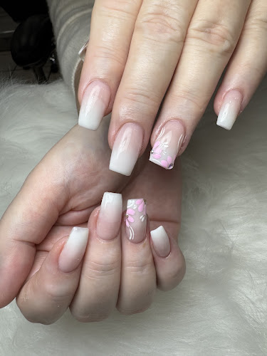 Gentle Nails