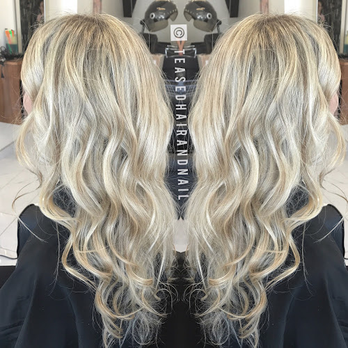 Hair by Sally Ngo (independent stylist)