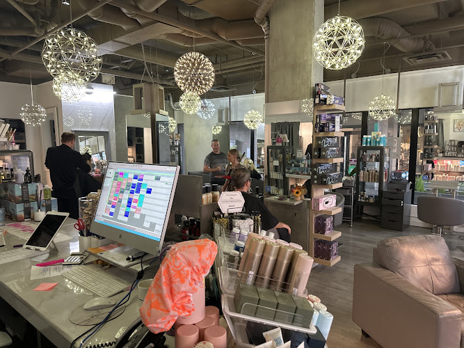 Halo Salon