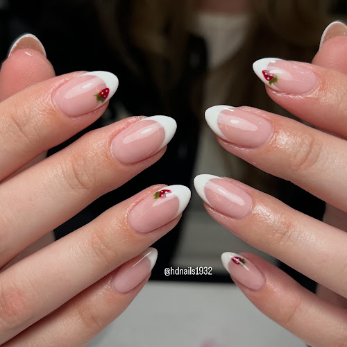 HD Nails Spa Kitsilano