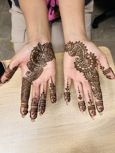 Heena by Janvi