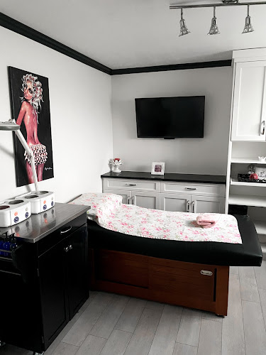 Hot Wax Spa