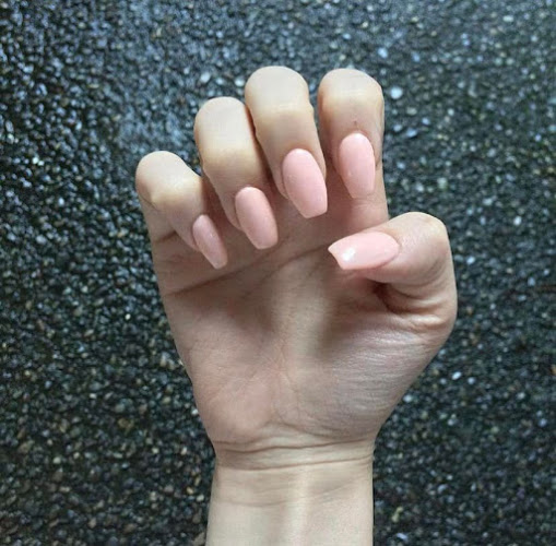 i Pro Nails Salon
