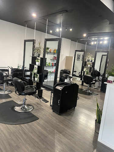 Island Inspirations Salon & Spa