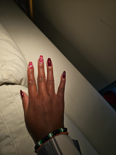Kabinet Nails