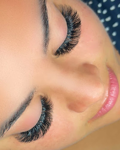 Lash Adore