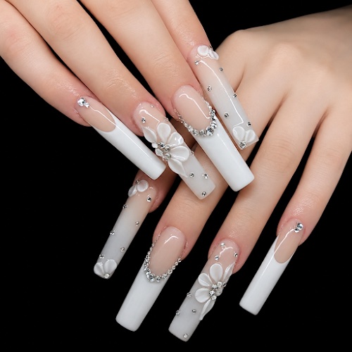 Lavish Luxe Nails & Spa